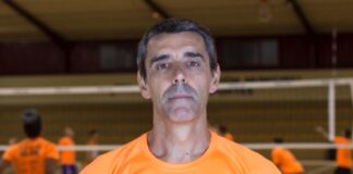 Carlos Iglesias dirigirá una temporada más al Extremadura CPV en Superliga 2