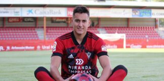 Antonio Caballero se acuerda del CD Badajoz en su presentación