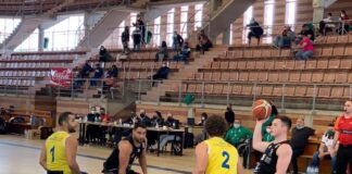 El Mideba Extremadura jugando un partido contra el BSR Ace Gran Canaria