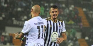 El Badajoz defiende el escudo (1-3)