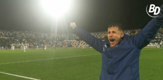 Emoción, abrazos, cánticos… así se vivió el pitio final del Badajoz – Dépor