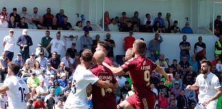 El Badajoz no deja de complicarse la vida