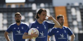 El Badajoz oficializa la renovación de Tenorio