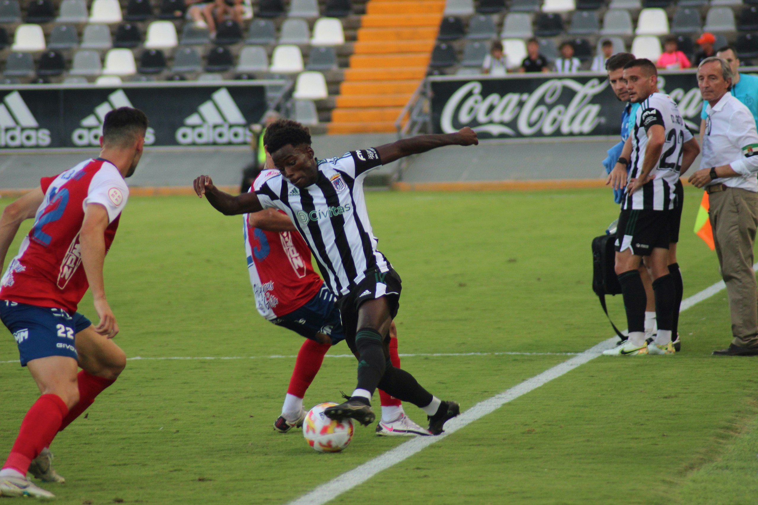 Adilson se despede do Badajoz e assina pelo Córdoba