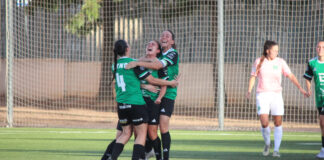 El Sport se estrena en Segunda con épica