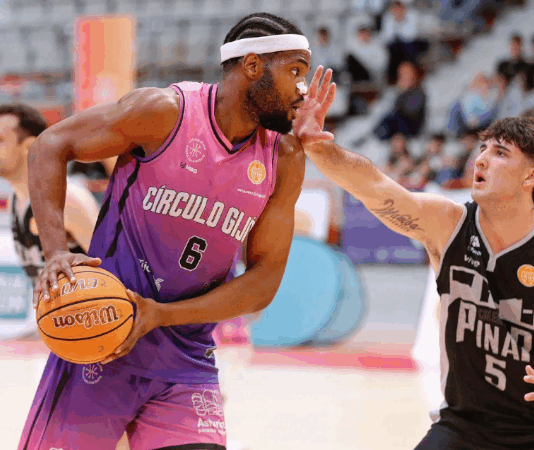 Sharif Idris amplía la plantilla del Vítaly La Mar BCB