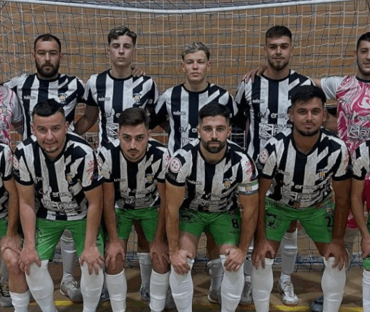 El Badajoz GV Energía se queda sin premio en un final frenético ante el Jarandilla