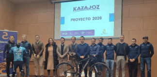 El Kazajoz anuncia el primer equipo profesional de MTB XCO de Extremadura