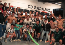 El Badajoz se mantiene en la lucha por el liderato