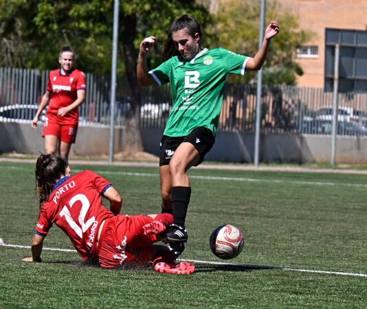 El Sport Extremadura rescata un punto sobre la bocina ante Osasuna