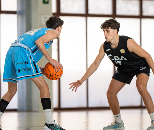 El CBA se lleva el derbi de los 209 puntos ante Baloncesto Badajoz
